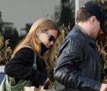 Leonardo DiCaprio et Bar Refaeli font du scooter