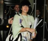 Lily Allen et son sac Chanel, tip top ! 