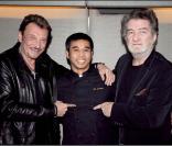 Johnny Hallyday, le Chef Oth Sombath et Eddy Mitchell, le 5 mars 