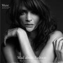 Helena Christensen totalement nue... est une véritable muse !