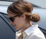 Rachel Bilson porte une paire de boots à bouts ouverts couleur chair !