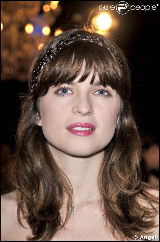 Cécile Cassel est une jolie brune adepte des soirées parisiennes... Ici à la cérémonie des Trophées 