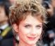 La comédienne Mélanie Laurent joue aussi les girouettes pour ses colorations. Le 21 mai 2008, elle a opté pour un châtain très clair à l'occasion du festival de Cannes 