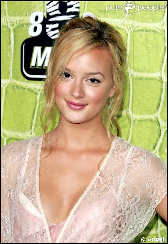 Méconnaissable en blonde, Leighton Meester n'en reste pas moins notre gossip favorite !  Le 2 novembre 2006 à Hollywood
