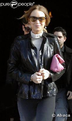 Enfin une touche de couleur dans la vie de Lindsay Lohan... Fashion Week de New York, le 13 février 2009