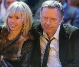 Renaud et sa femme Romane Serda 