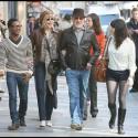 Steven Spielberg, sa femme Kate Capshaw, et leurs enfants... en shopping à Paris !