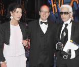 Caroline de Hanovre, le prince Albert II et Karl Lagerfeld, lors du 55e Bal de la Rose, qui s'est tenu le 28 mars 2009, dans la principauté de Monaco !