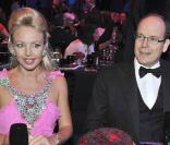 Camilla de Bourbon Sicile, Duchesse de Castro, et le prince Albert II, lors du 55e Bal de la Rose, qui s'est tenu le 28 mars 2009, dans la principauté de Monaco !