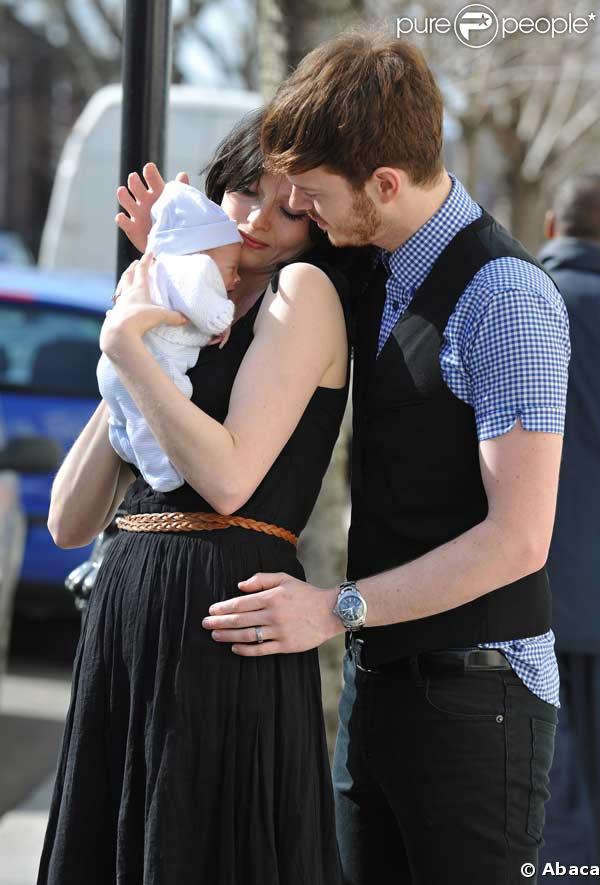 Sophie Ellis-Bextor et son mari Richard Jones présentent leur bébé