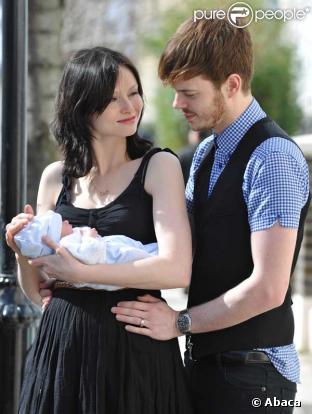 Sophie Ellis-Bextor et son mari Richard Jones présentent leur bébé