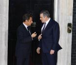 Gordon Brown et Nicolas Sarkozy entament-ils déjà les débats, avant même de dîner ? 