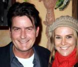 Charlie Sheen et sa femme Brooke Mueller Sheen en janvier 2009 