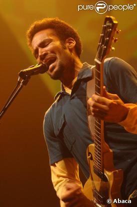 Ben Harper sur scène à Genève en octobre 2006