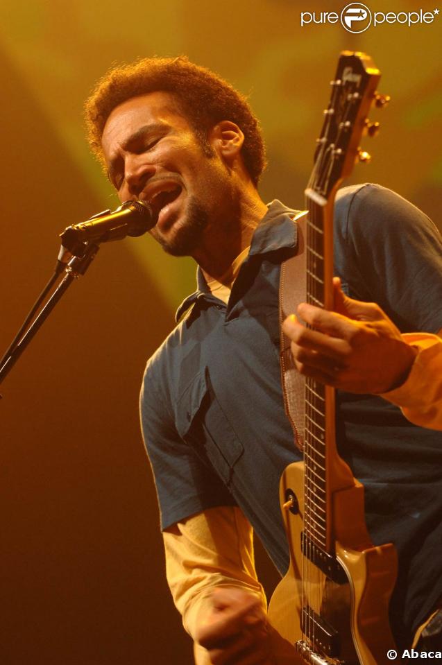 Ben Harper sur scène à Genève en octobre 2006