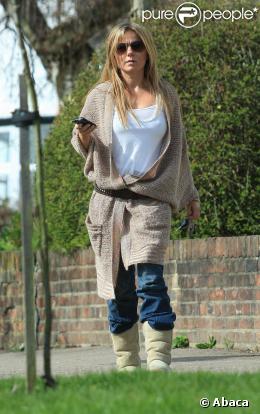 Geri Halliwell se rend chez des amis à Londres. Mars 2009