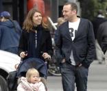 Sofia Coppola se promène avec sa fille Romy et un ami dans les rues de New-York 
