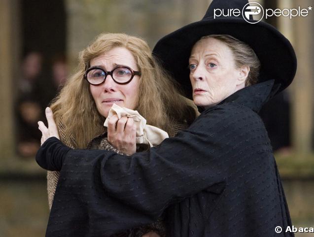 Maggie Smith (à droite), ici avec  Emma Thompson, dans Harry Potter  