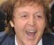 Les facétieuses grimaces de Paul McCartney pour l'inauguration de l'étoile de George Harrison sur Hollywood Bvd, le 14 avril 2009
