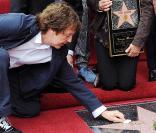 Paul McCartney a pris grand soin de l'étoile de son ami George scellée dans le trottoir de Hollywood Bvd