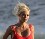 Pamela Anderson pour la reprise de son role dans Alerte à Malibu en avril 2007 
