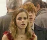 Emma Watson et Rupert Grint sur le tournage de Harry Potter et les reliques de la mort, partie 1 à Londres le 20 avril 2009