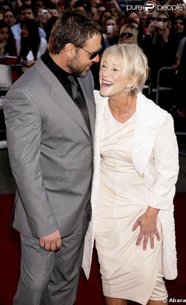 Russell Crowe et Helen Mirren au top de leur complicité lors de la première du film Jeux de pouvoir à Londres le 21 avril 2009