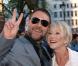 Russell Crowe et Helen Mirren, complices et fun, lors de la première du film Jeux de pouvoir à Londres le 21 avril 2009