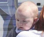 Ashlee Simpson et son fils Bronx Mowgli Wentz, né le 20 novembre 2008 sur le tournage de  Melrose Place 2.0  à Los Angeles