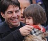 Suri Cruise avec son trench Burberry qu'elle adore ! 