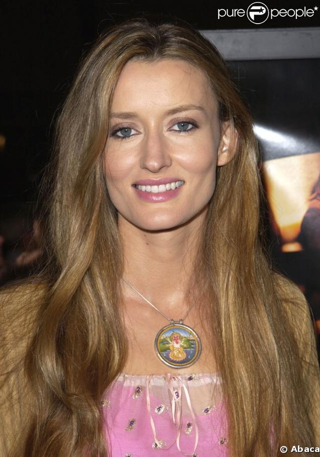 Natascha McElhone - Cast of Cal...