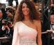 La belle italo-tunisienne, Afef Jnifen, dans une longue robe blanche asymétrique lors du Festival de Cannes 2008