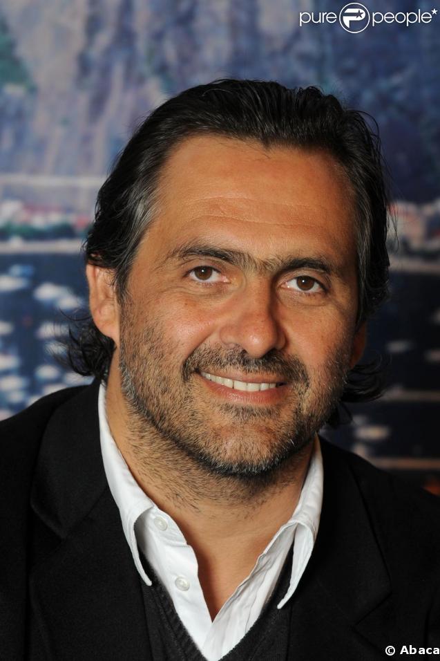 http://static1.purepeople.com/articles/8/30/75/8/@/210405-emmanuel-chain-producteur-de-fais-pas-637x0-1.jpg