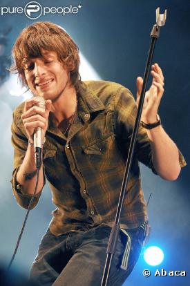 Paolo Nutini sur scène au festival Solidays en juillet 2007