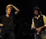 Kyle Eastwood et Manu Katché en concert à la Maison des Cultures du Monde, à Paris, le 13 mai 2009