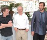 Teve Evets, Ken Loach et Eric Cantona lors du photocall de Looking for Eric, à Cannes, le 18 mai 2009 !