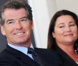 Pierce Brosnan et  Keely Shaye-Smith 