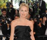Sharon Stone lors de la montée des marches avant la projection d'Inglourious Basterds, au Festival de Cannes, le 20 mai 2009