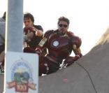 Robert Downey Jr. dans son costume d'Iron Man