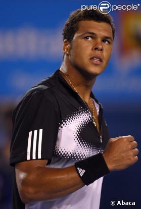 Jo-Wilfried Tsonga a raison de regarder vers le haut...