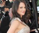 Asia Argento dans une magnique robe signée Roberto Cavalli