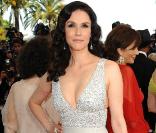 Alessandra Martines en Cavalli, était ultra jolie dans sa robe satinée et réhaussée de pierre au niveau de la poitrine !<br />
