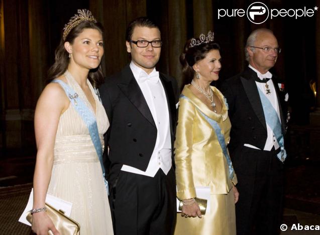 Victoria de Suède, son fiancé Daniel Westling, la reine Silvia et le roi Carl XVI Gustaf 