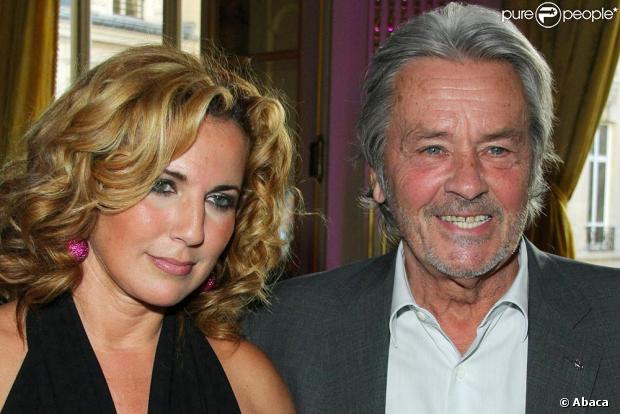 Natacha Amal et Alain Delon hier soir au Cercle Interallié pour sa soirée caritative
