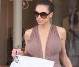 Sharlely a fait quelques achats chez Delphine Manivet à Paris aujourd'hui...