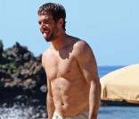 Paul Walker est l'un des hommes les plus sexy ! Quand l'acteur de  Fast and Furious  fait tomber le t-shirt c'est juste... Wahou ! 