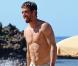 Paul Walker est l'un des hommes les plus sexy ! Quand l'acteur de  Fast and Furious  fait tomber le t-shirt c'est juste... Wahou ! 