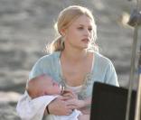 Emilie de Ravin sur le tournage de Lost en novembre 2005 