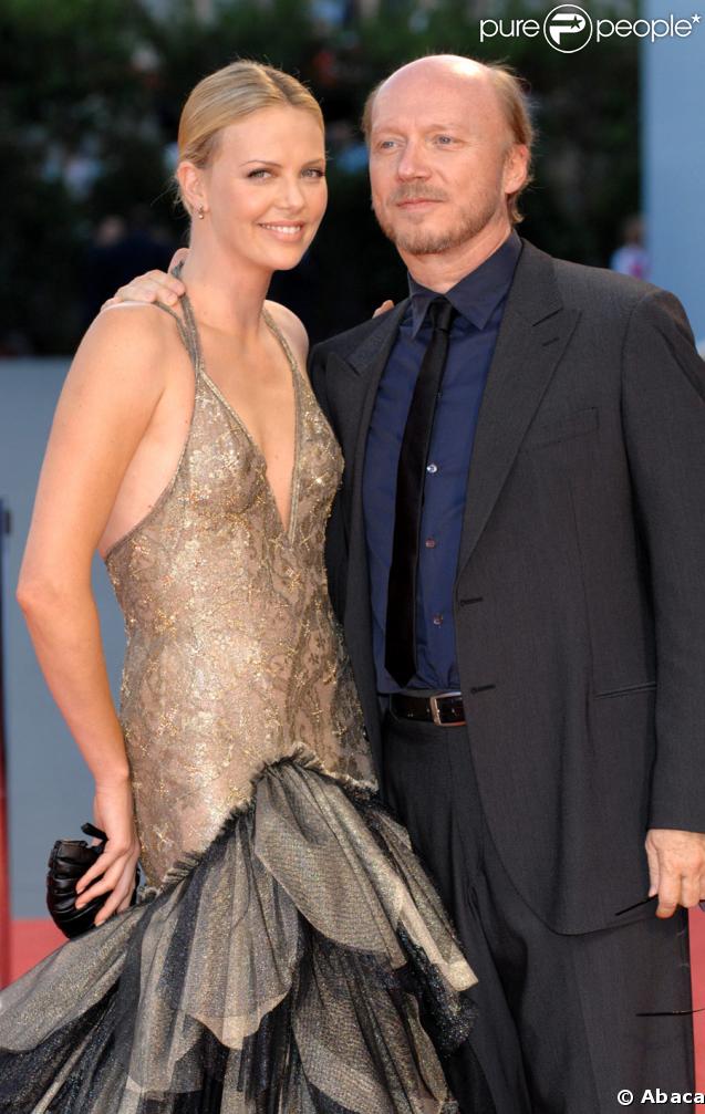 Charlize Theron et le réalistateur Paul Haggis 