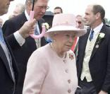 La reine Elizabeth a préféré se rendre au Derby Day qu'à l'autre D-Day, le 6 juin 2009 